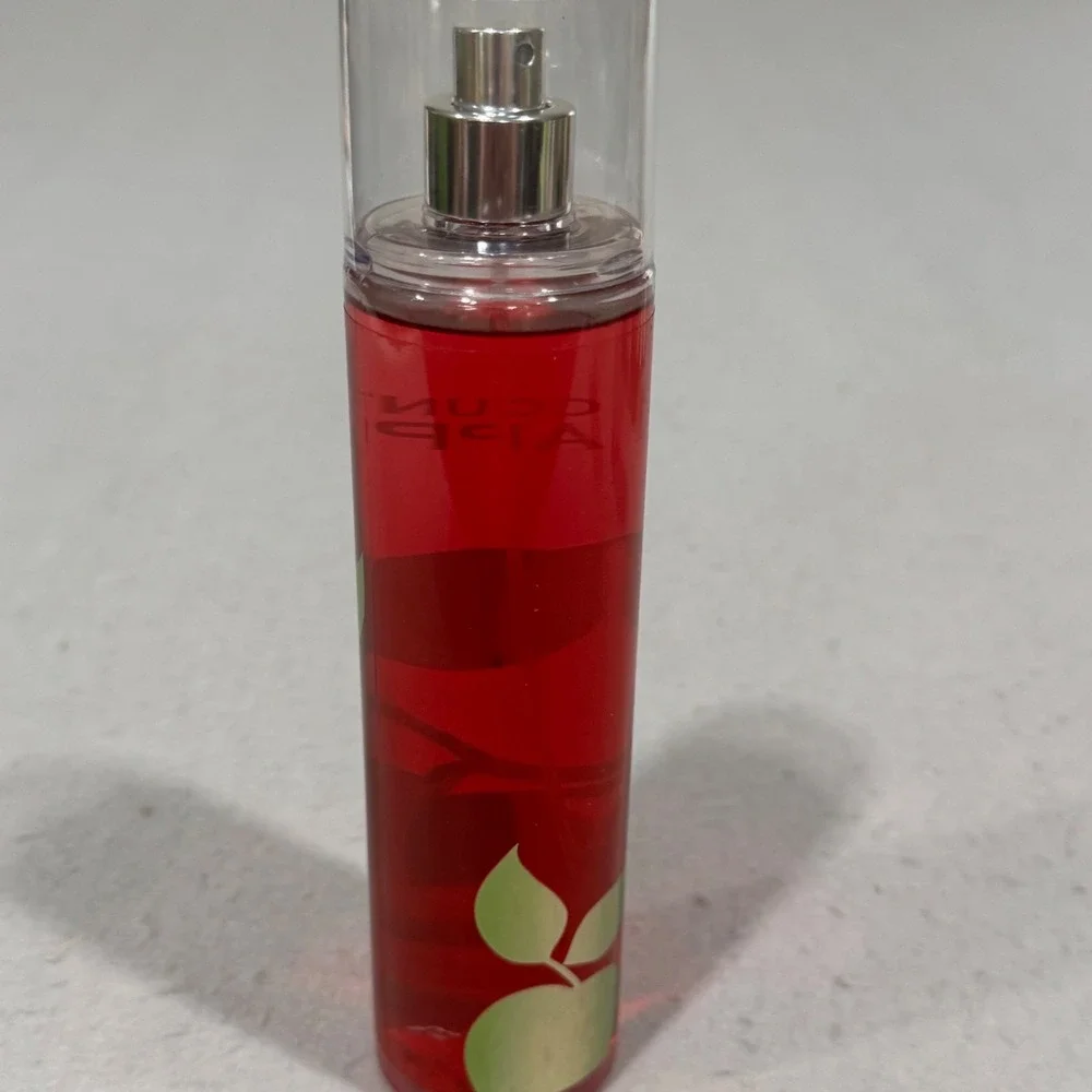 Bath & Body Works country apple